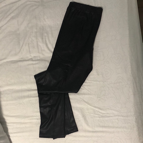 Fake leather leggings - Picture 1 of 4